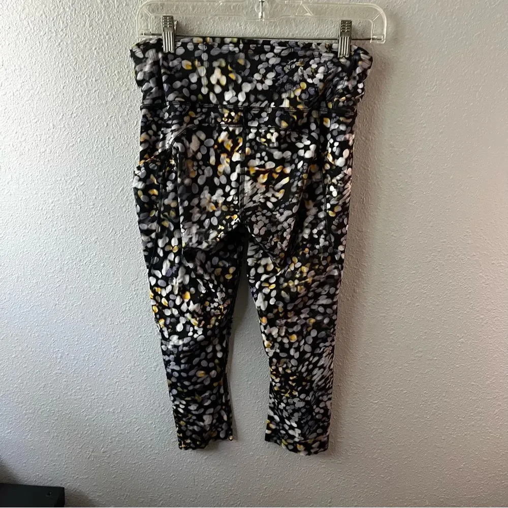 Lululemon Fast and Free Crop II 19